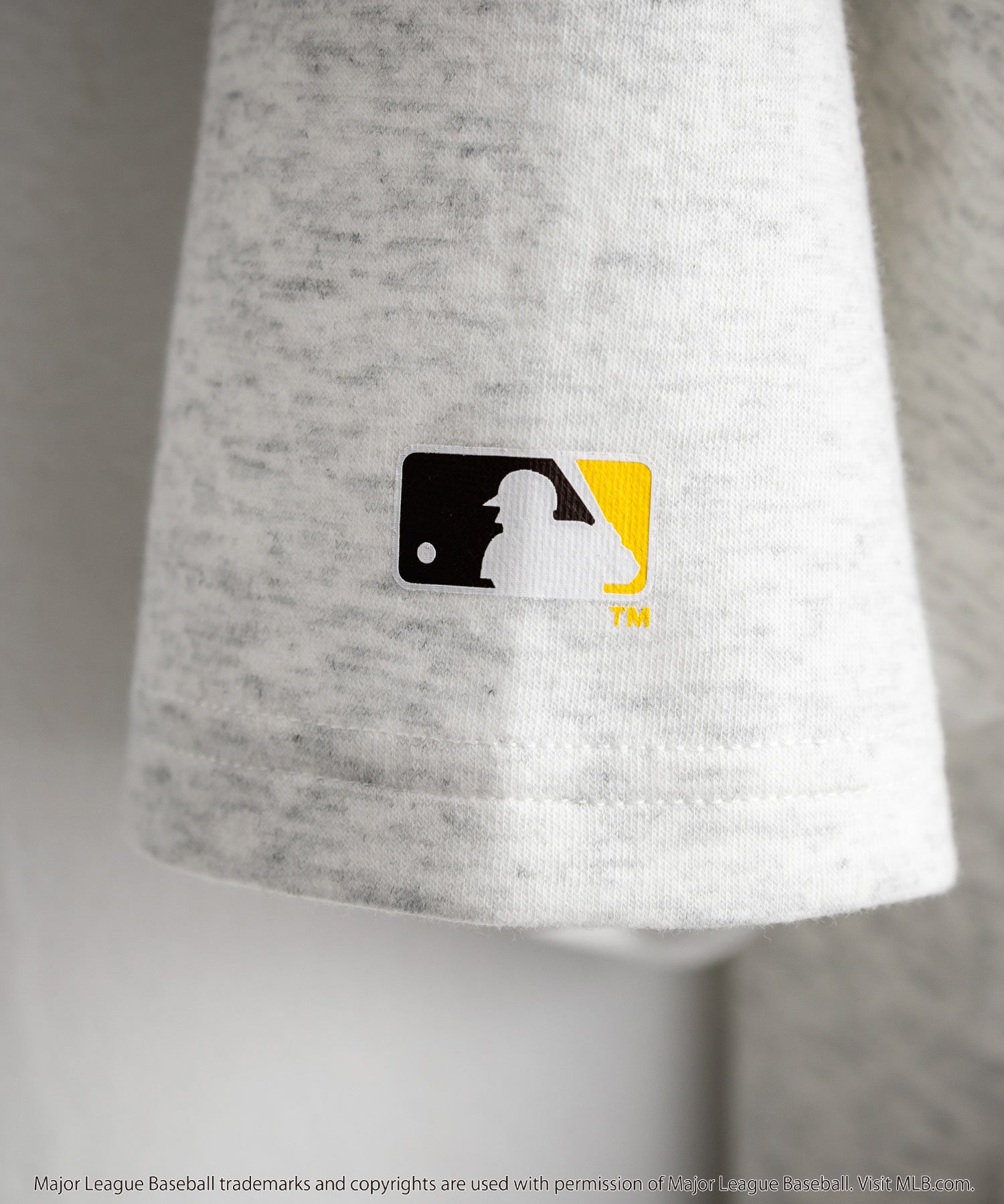 MLB メジャーリーグベースボール 接触冷感UVカットオーバーサイズワンポイントロゴプリント半袖Tシャツ 15530