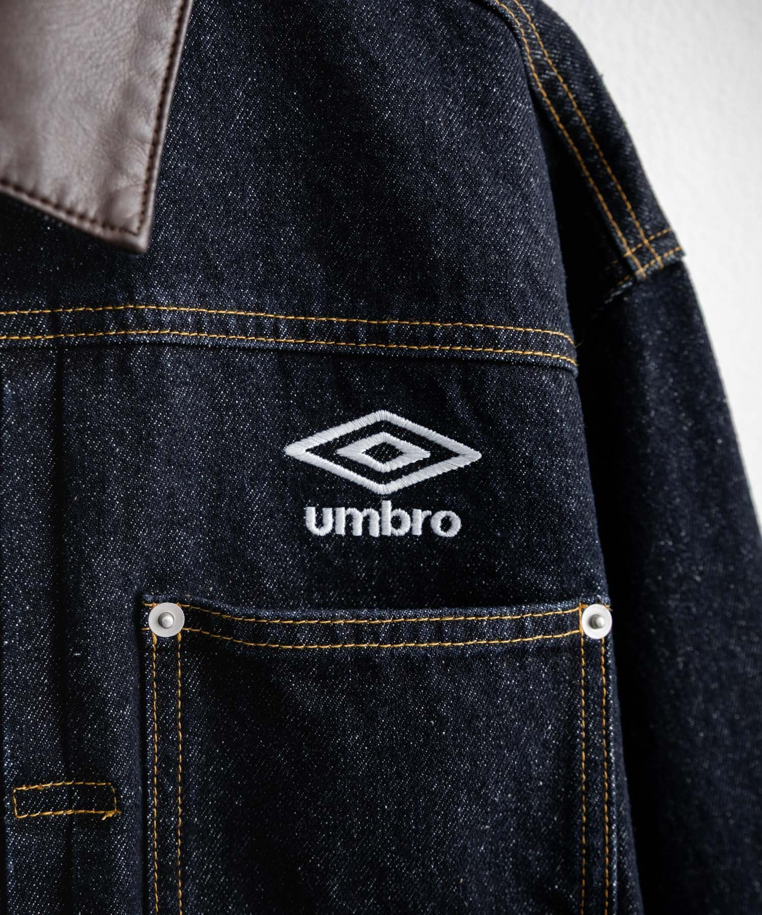UMBRO アンブロ 別注コラボ オーバーサイズ1stタイプデニムジャケット/ワンポイントロゴ刺繍トラッカージャケット 16367