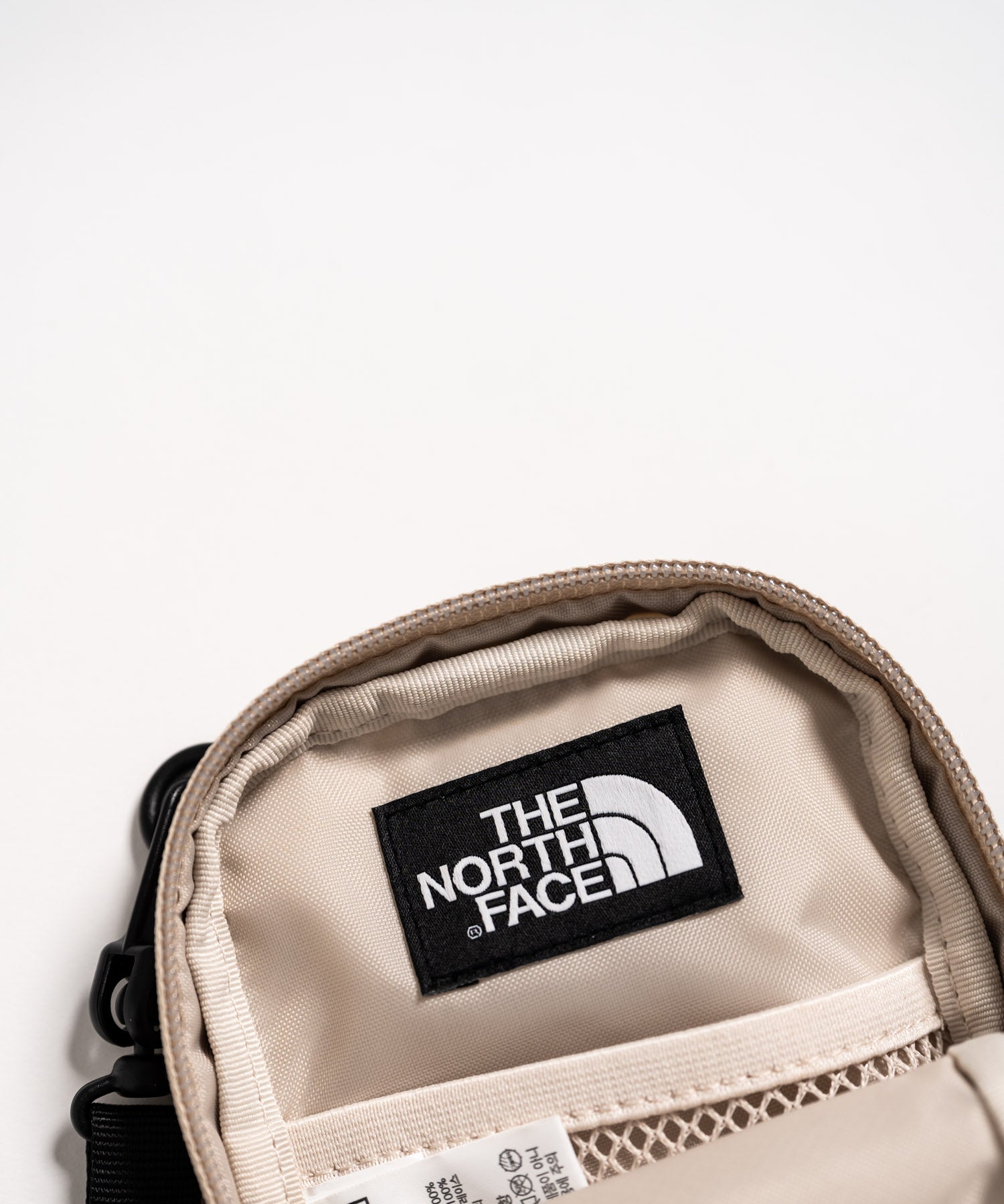 THE NORTH FACE ザ・ノースフェイス ASCEND MULTI TREKKING POUCH ワンポイントロゴミニショルダーバッグ 15879