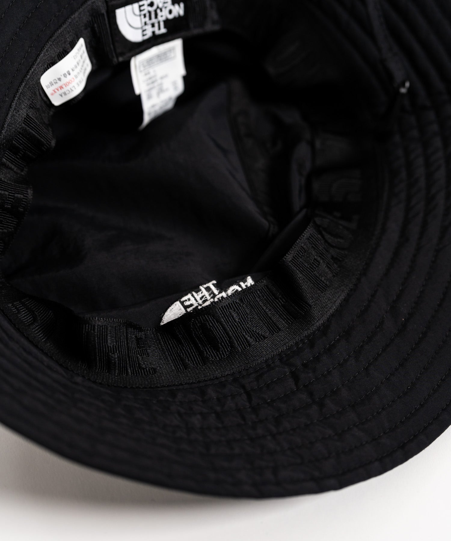 THE NORTH FACE ザ・ノースフェイス TNF LIGHT BUCKET HAT 取り外し可能あご紐付きサファリハット バケットハット 15895