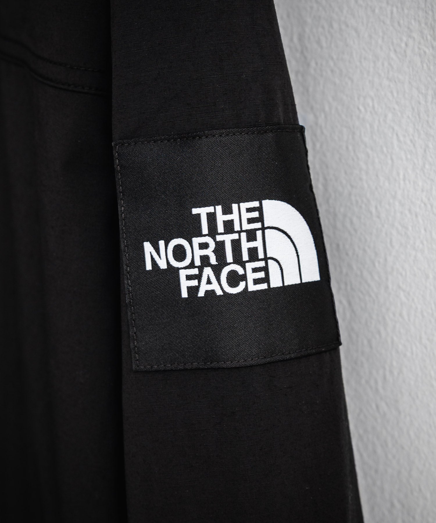 日本未展開モデル THE NORTH FACE ザ・ノースフェイス WHITE LABEL ホワイトレーベル TNF ALBANY EX CREWNECK ワンポイントロゴ刺繍バイカラー長袖カットソー 15432