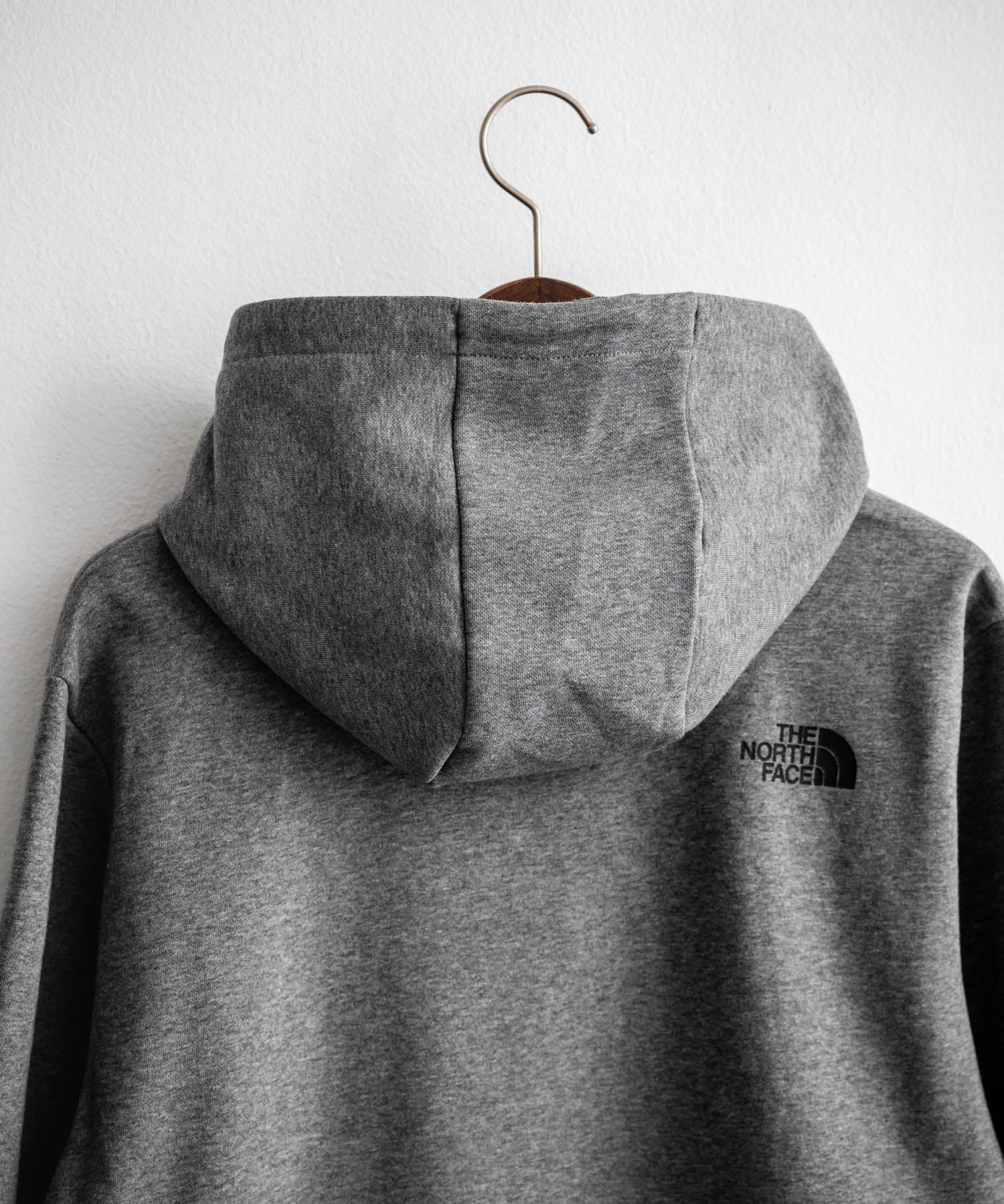 THE NORTH FACE ザ・ノースフェイス SIMPLE DOME HOODIE オーバーサイズ裏起毛シンプルワンポイントロゴプルオーバーパーカー 15215