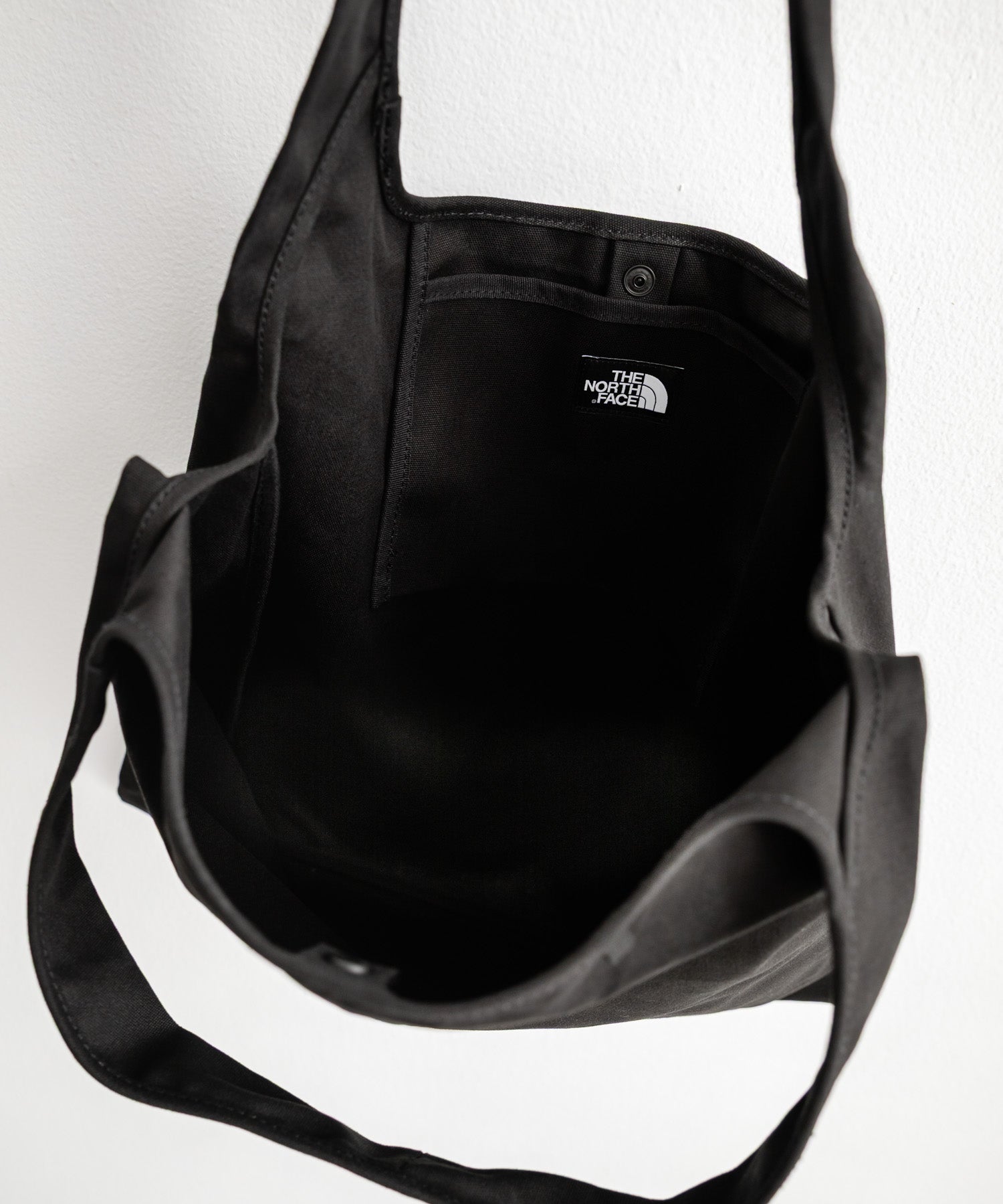 THE NORTH FACE TRIG BAG ワンポイントロゴショルダートートバッグ A4収納可能 16016
