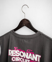 オーバーサイズ ピグメントライクグラフィックプリントノースリーブTシャツ