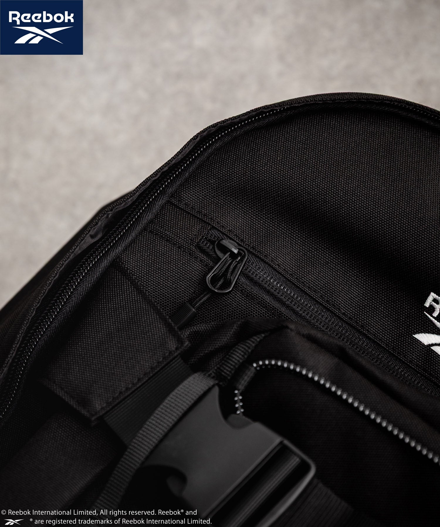 Reebok リーボック ショルダーバッグ付きバックパック/A4収納可能大容量リュック 14841