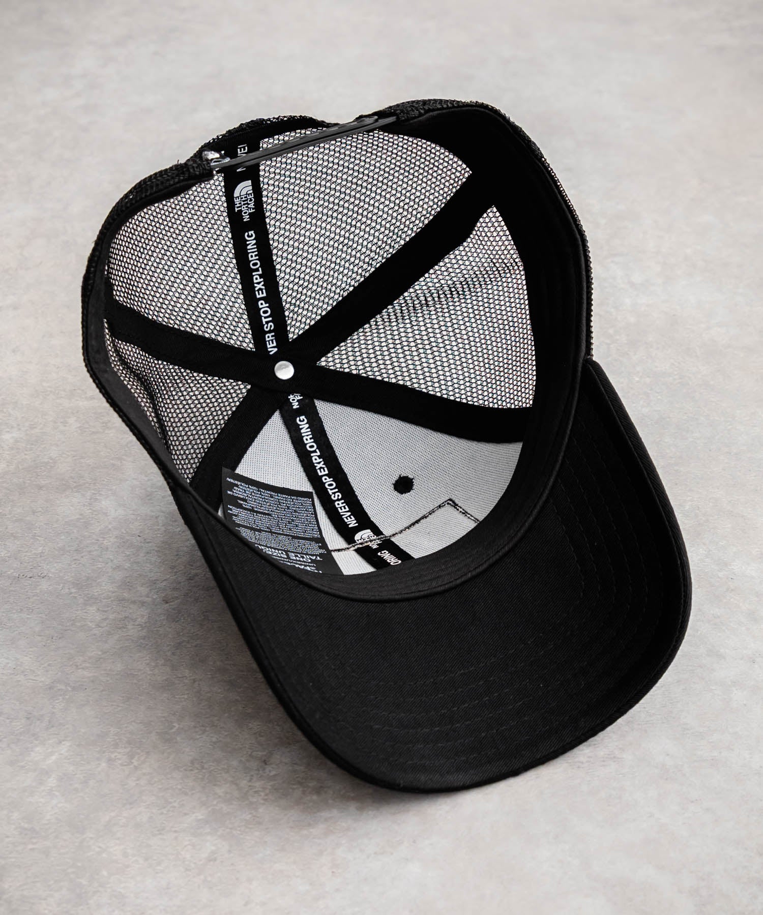 THE NORTH FACE ザ・ノースフェイス MUDDER TRUCKER メッシュスナップバックキャップ ロゴワッペンベースボールキャップ