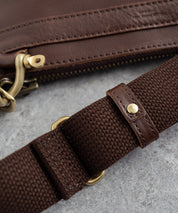 Butler Verner Sails バトラーバーナーセイルズ 日本製 国産ヌメ革レザー捻りシャックルミニショルダーバッグ JA-1713-2 4064