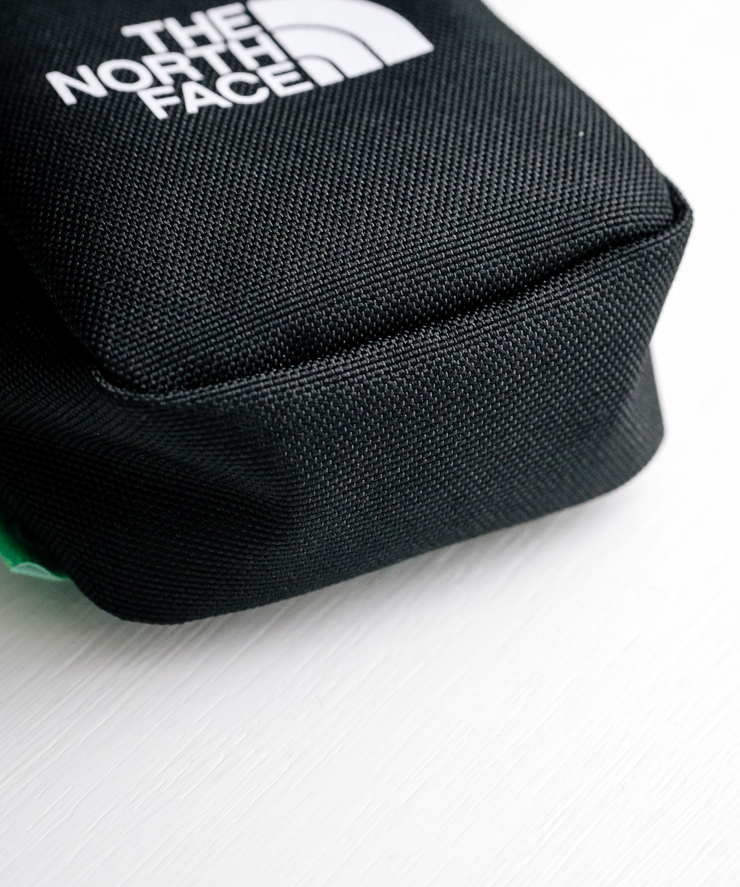 THE NORTH FACE ザ・ノースフェイス WHITE LABEL ホワイトレーベル 韓国限定 WL MINI POUCH カラビナ付きミニポーチ