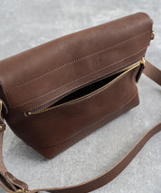 Butler Verner Sails バトラーバーナーセイルズ 日本製 国産本ヌメ革ショルダーバッグ JA-0918-3 1900