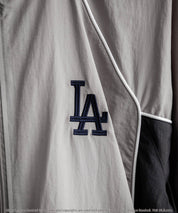 MLB メジャーリーグベースボール NYY LAD SD 別注 オーバーサイズ ナイロントラックジャケット/ワンポイントロゴ刺繍スタンドネックブルゾン 16321