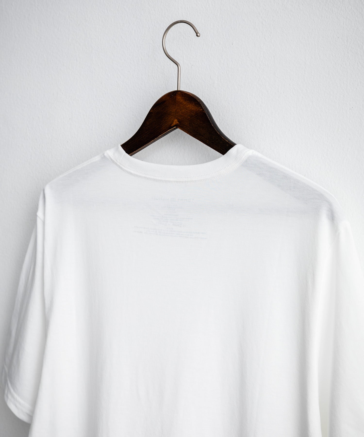 TOMMY HILFIGER グラフィックプリント半袖Tシャツ 16155