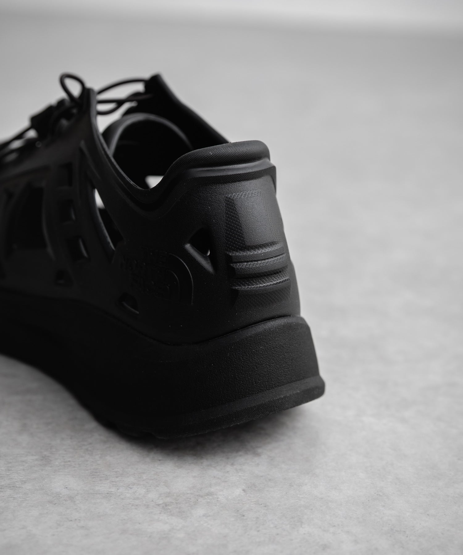 THE NORTH FACE WHITE LABEL RE-ACTIV SNEAKER スニーカースポーツサンダル 16165