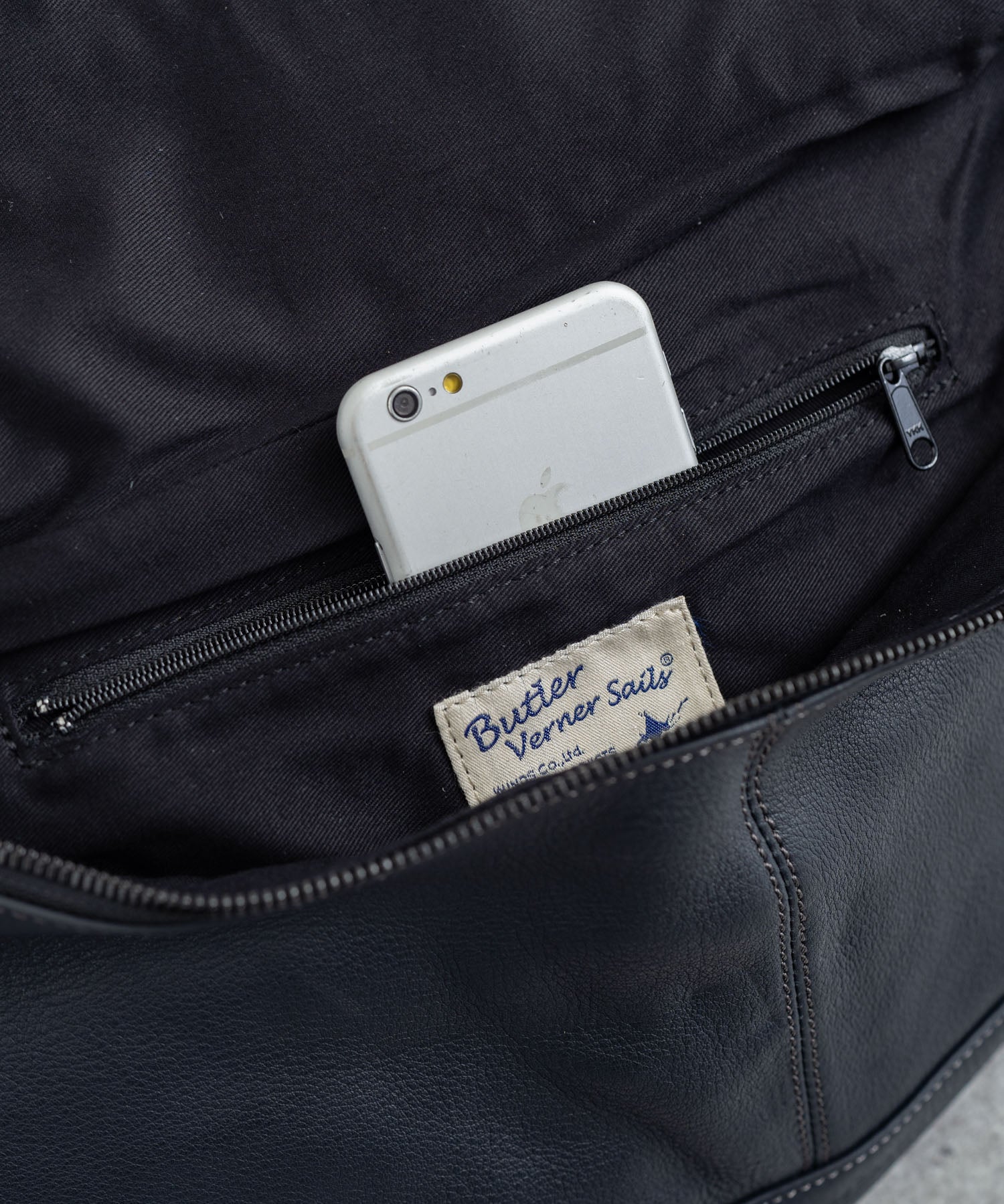 Butler Verner Sails バトラーバーナーセイルズ 日本製 国産 ヌメ革シュリンクワンショルダー JA-2045 7204