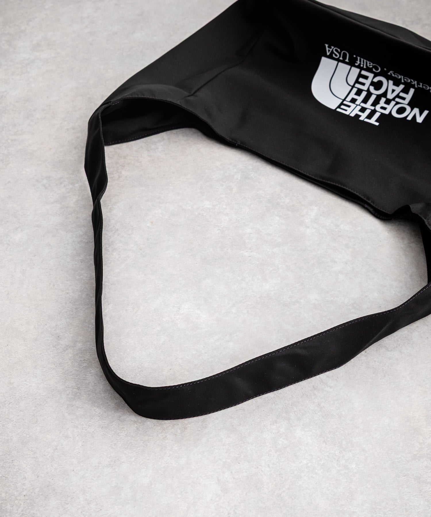 新色追加 日本未展開モデル THE NORTH FACE WHITE LABEL BIG LOGO SHOULDER BAG 韓国限定 ワンポイントロゴショルダーバッグ 14589