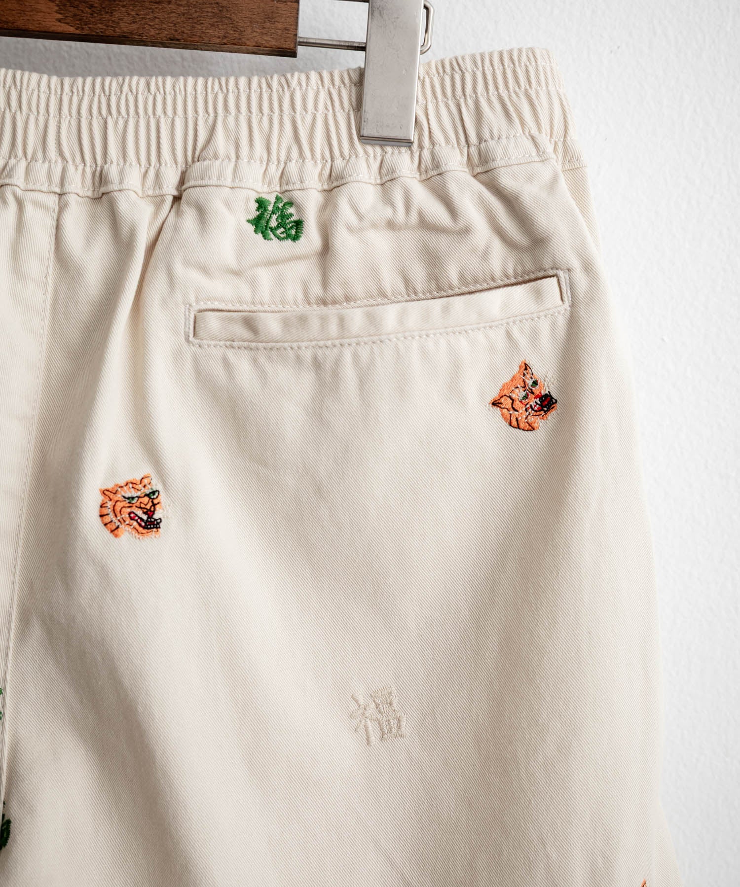 HOUSTON TWILL ALLOVER EMB EASY SHORTS コットンツイル総柄刺繍イージーワイドショートパンツ 16179