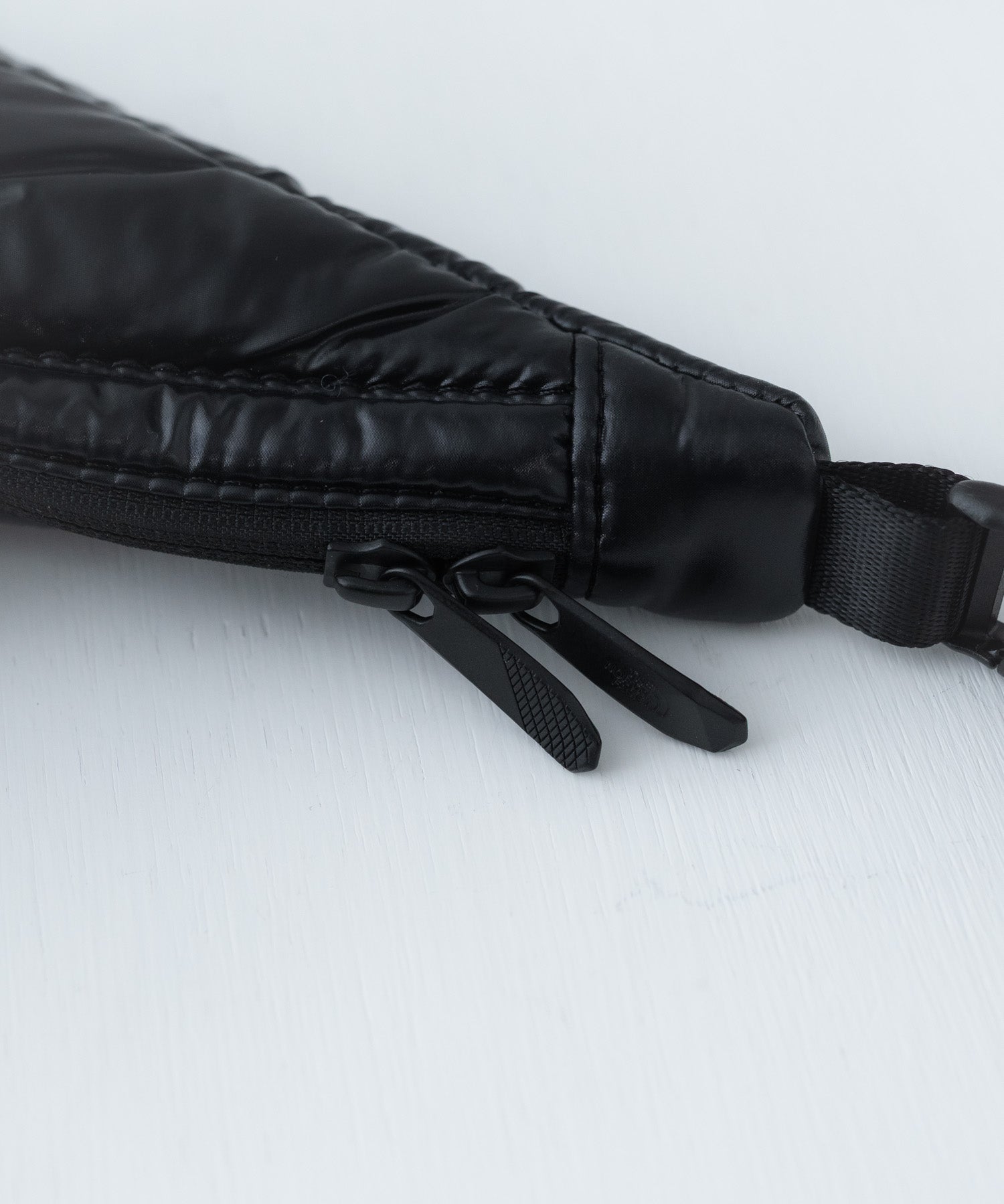 日本未展開モデル WHITE LABE THE NORTH FACE NEW HOBO BAG MINI 2WAYキルティングショルダーハンドミニバッグ 15362