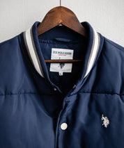 U.S. POLO ASSN. ユーエスポロアッスン PADDED VARSITY JACKET オーバーサイズワンポイントロゴ刺繍中綿スタジャン / 配色切替パデッドジャケット 14894