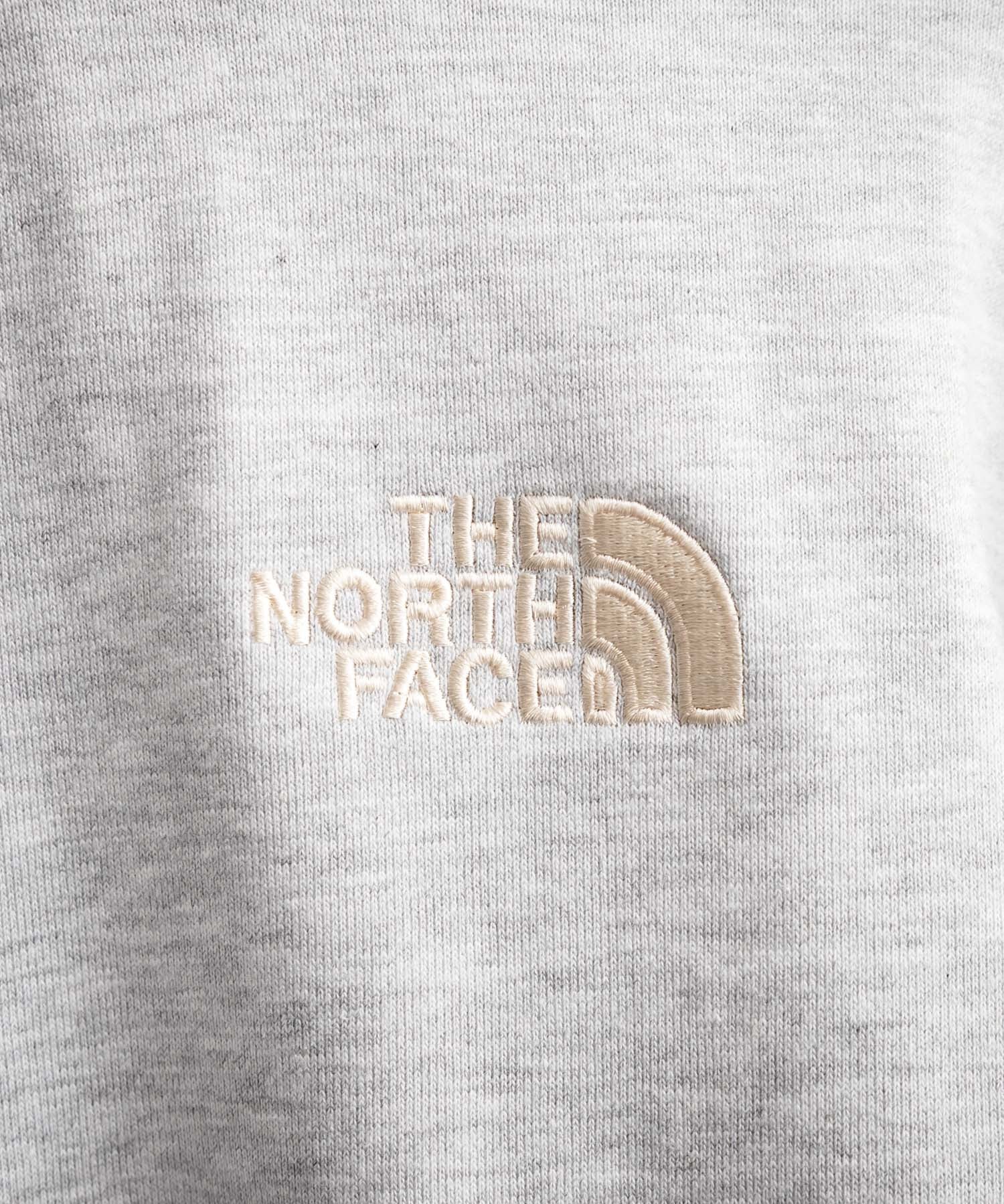 新色追加 日本未展開モデル WHITE LABEL THE NORTH FACE ESSENTIAL SWEATSHIRTS ルーズフィットワンポイントロゴスウェットトレーナー 15459