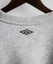 UMBRO アンブロ 別注コラボ オーバーサイズ裏起毛ワンポイントロゴ刺繍クルーネック長袖スウェット 16031