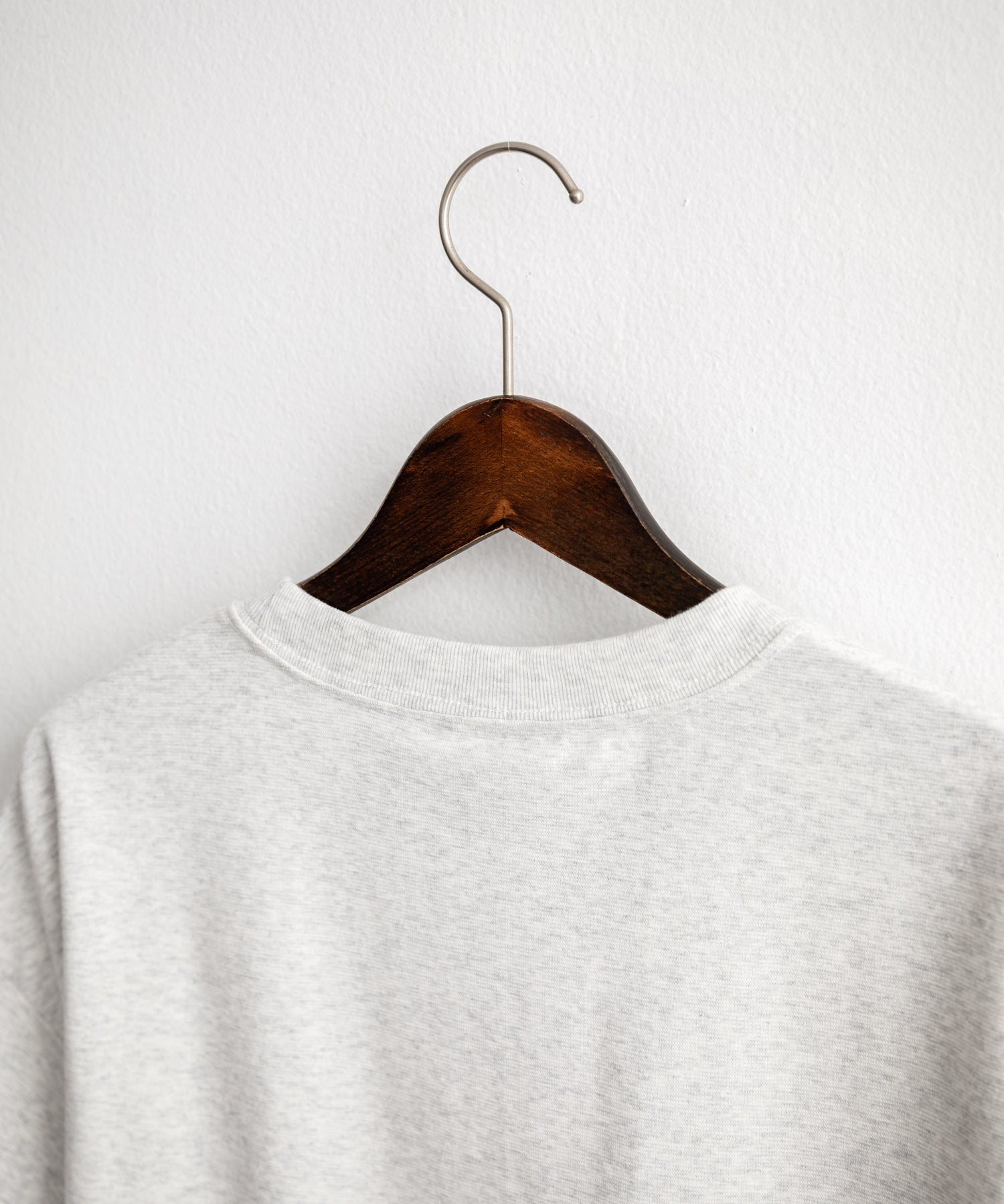 CONVERSE コンバース オーバーサイズフライスシューズエンブレム刺繍胸ポケット付きクルーネック半袖Tシャツ 15725