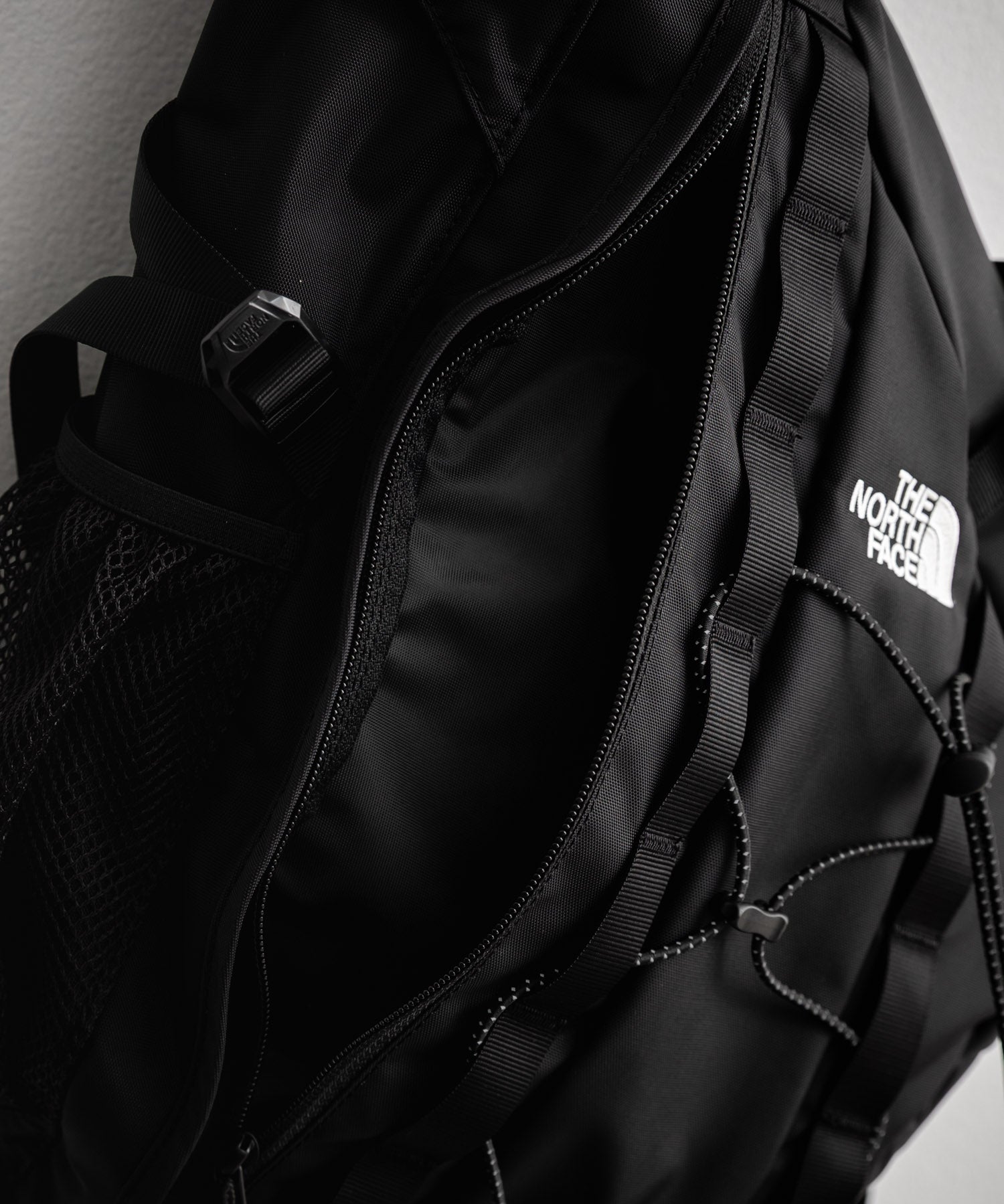 日本未展開モデル WHITE LABEL THE NORTH FACE ELECTRON SLING BAG スリングバッグ 15575