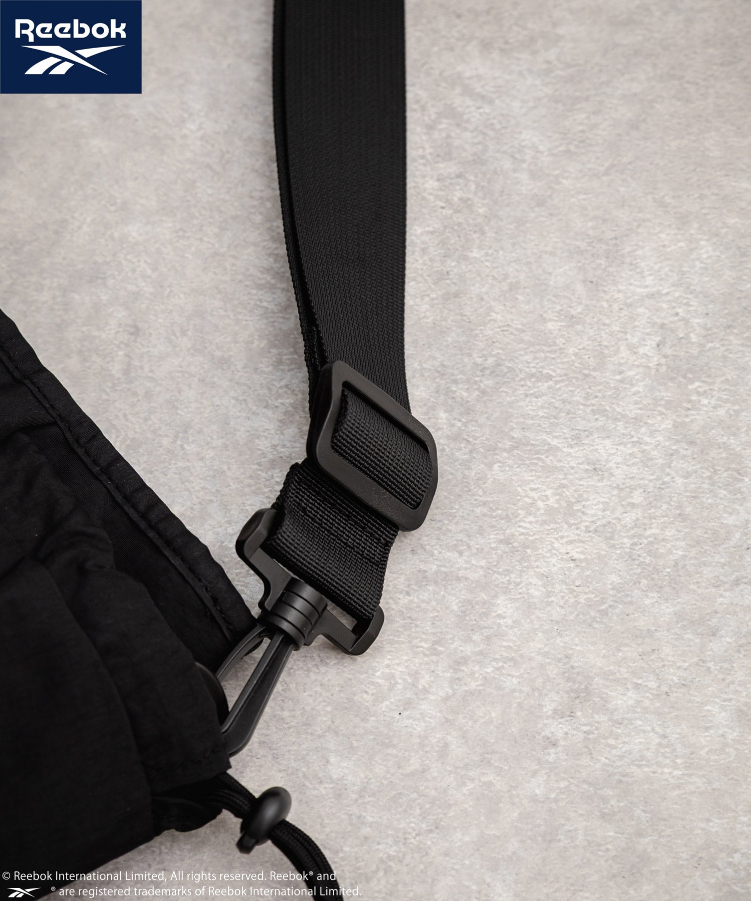 Reebok ドローストリングロゴ刺繍2WAYショルダートートナイロンバッグ 14842