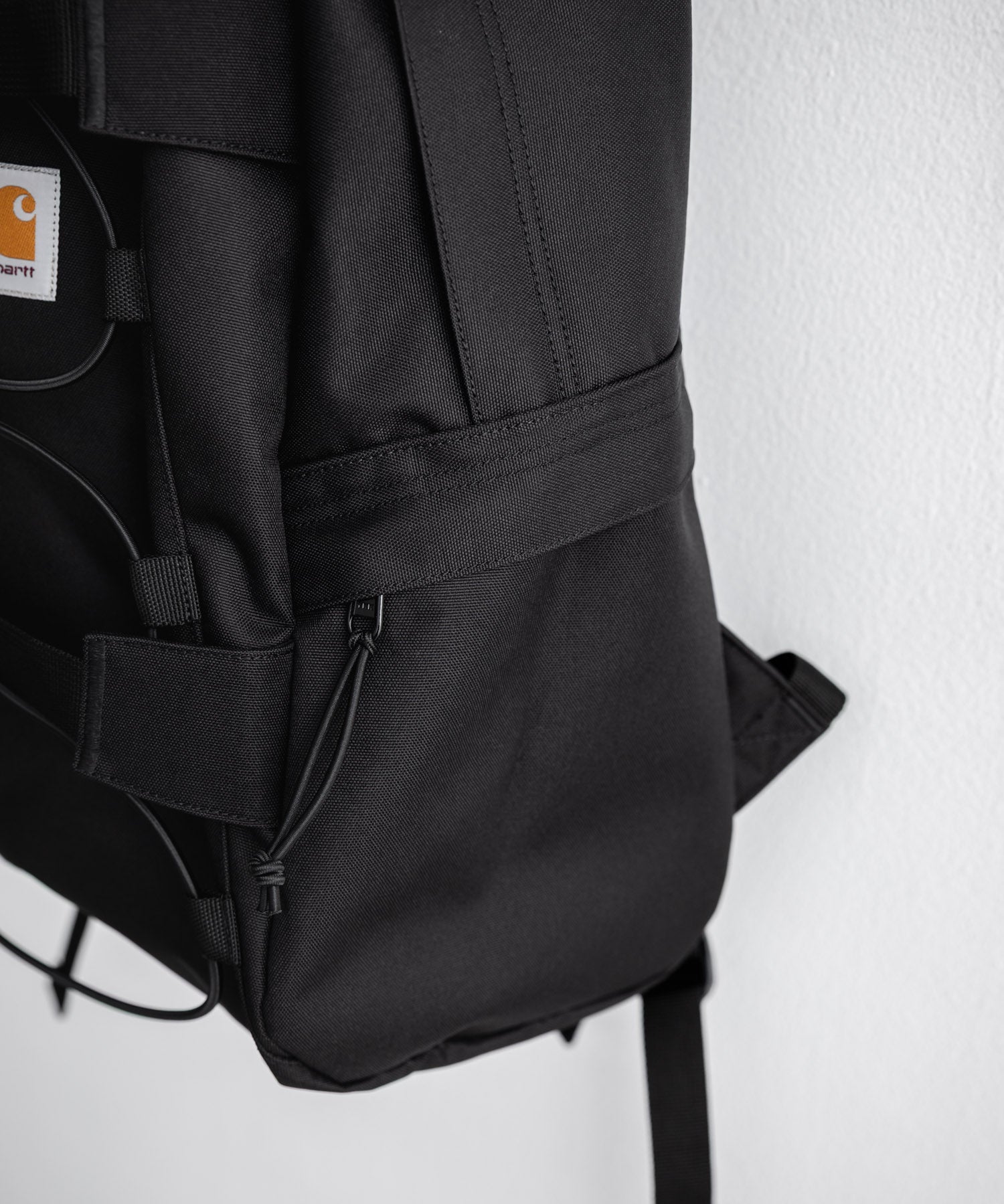 Carhartt カーハート KICKFLIP BACKPACK 撥水ワンポイントロゴバックパック  16396