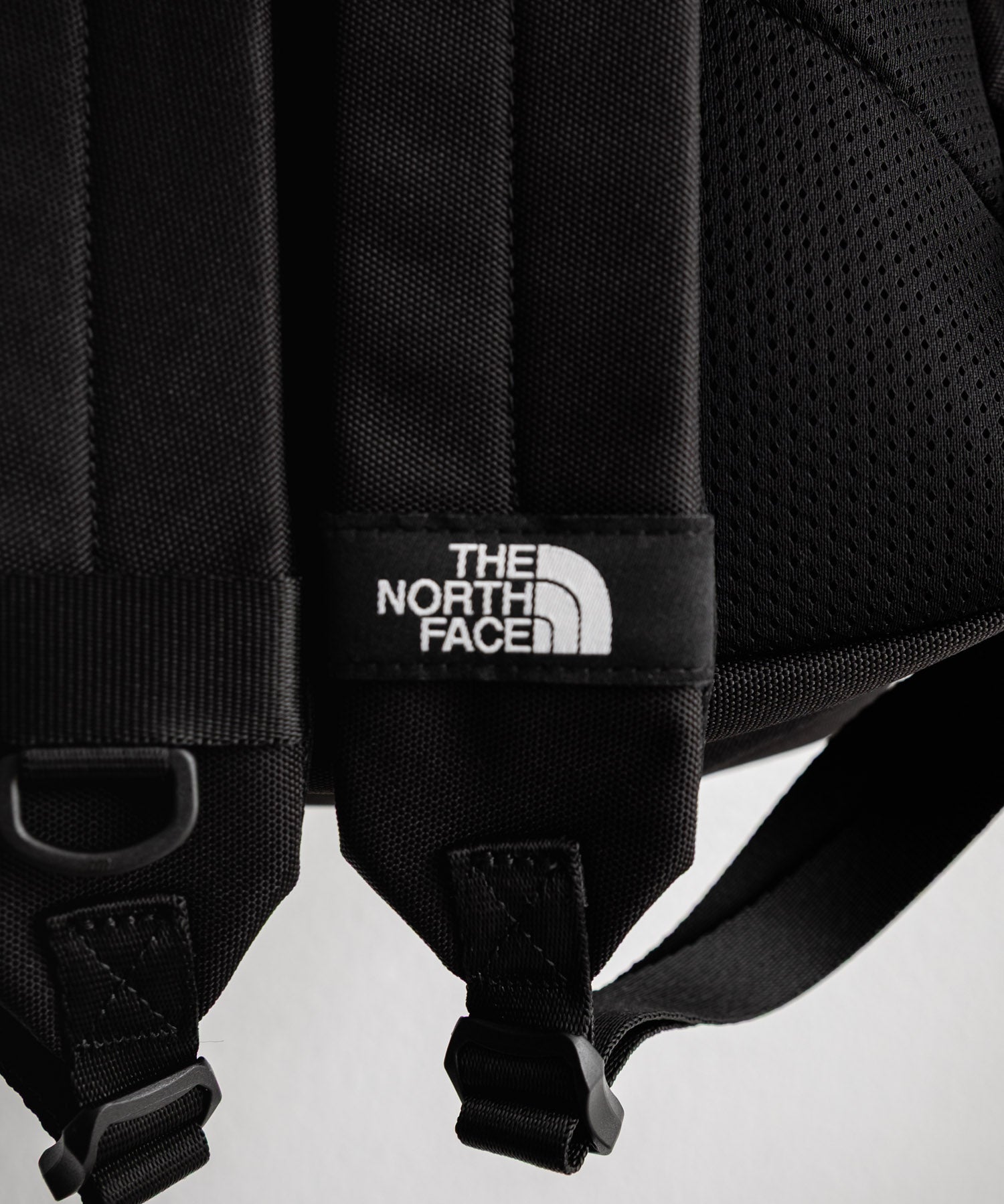 日本未展開モデル WHITE LABEL THE NORTH FACE ELECTRON SLING BAG ミニバックパック 15572
