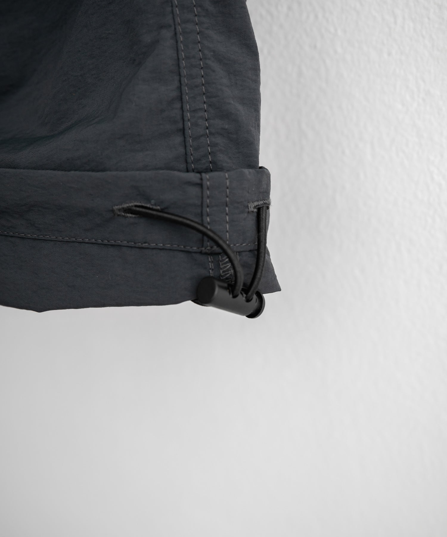 UMBRO アンブロ 別注コラボ 膝下丈 ワンポイントロゴ刺繍ナイロンワイドカーゴハーフパンツ 15348