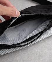 Carhartt カーハート Crossbody Horizontal Bag 横型クロスボディバッグ/ワンポイントロゴ斜め掛けショルダーバッグ 15536