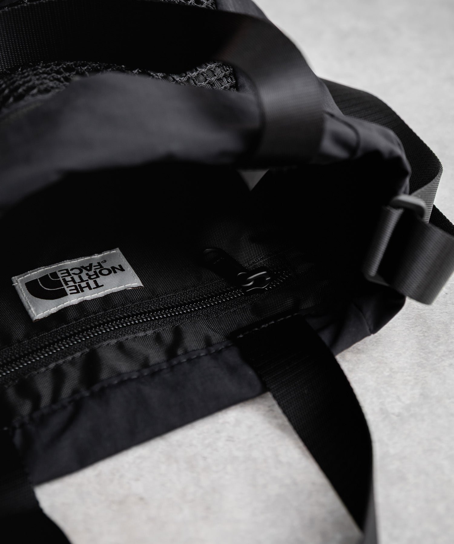 日本未展開モデル THE NORTH FACE ザ・ノースフェイス WHITE LABEL ホワイトレーベル LINDEN MESH BUCKET BAG MINI 2WAYバケットショルダーバッグ/ハンドバッグ 16019