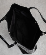 MUCENT ムセント ARMAND FRONT BUCKLE LEATHER SHOULDER BAG UNISEX PUレザーバッグ 16040