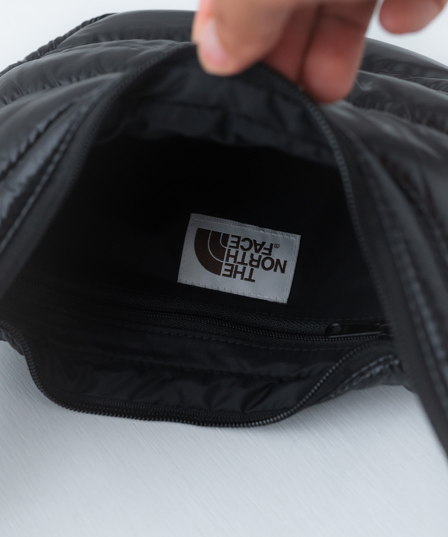 日本未展開モデル WHITE LABE THE NORTH FACE NEW HOBO BAG MINI 2WAYキルティングショルダーハンドミニバッグ 15362