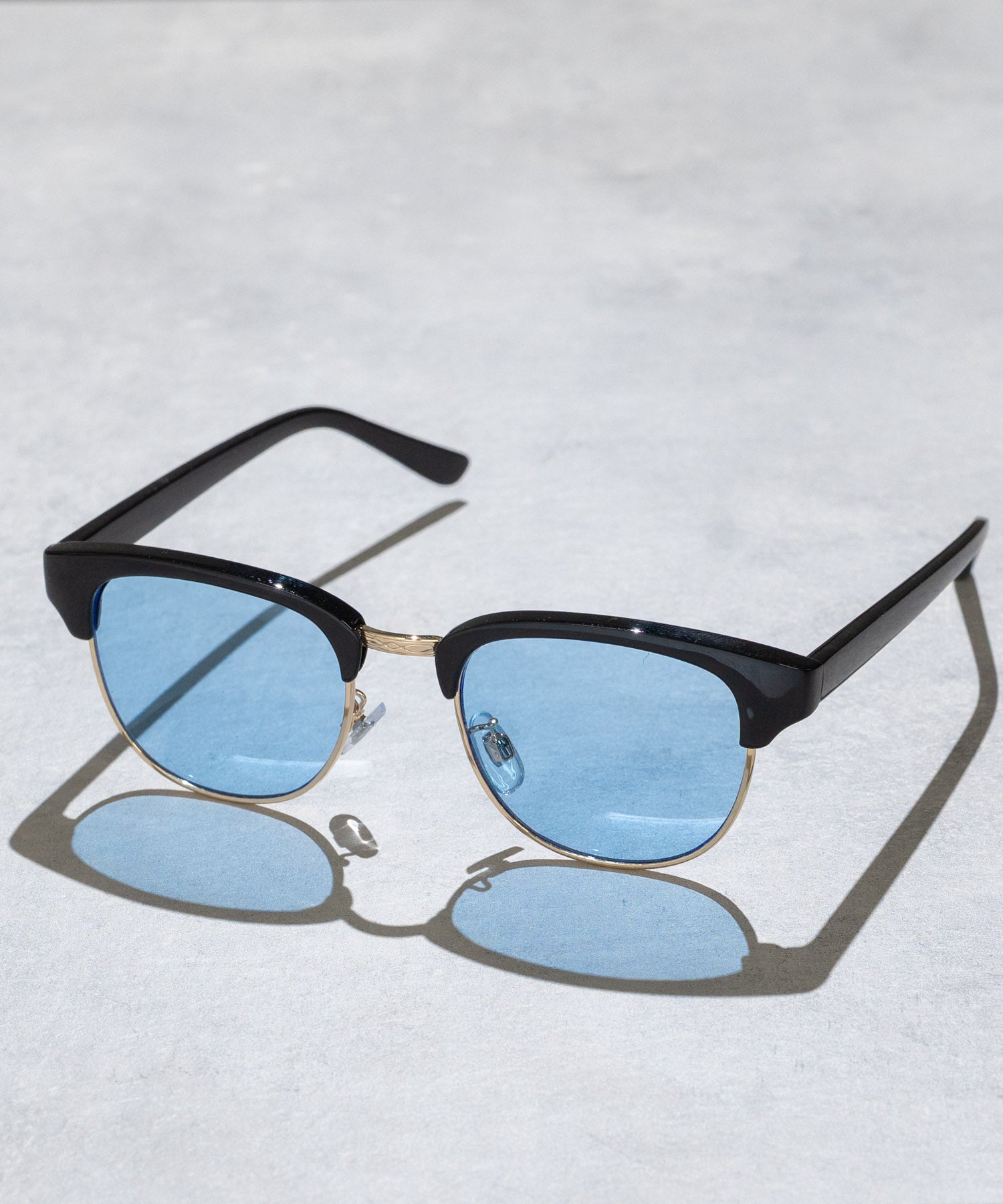 サーモントブローウェリントン型カラーレンズメタルフレームUVカット