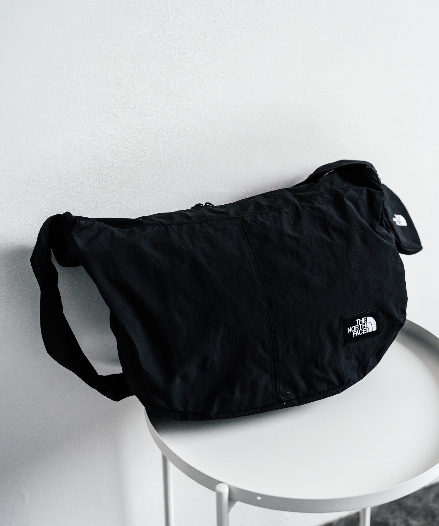 THE NORTH FACE ザ・ノースフェイス URBAN BIG SHOULDER BAG ミニポーチ付きワンポイントロゴショルダーバッグ 15882