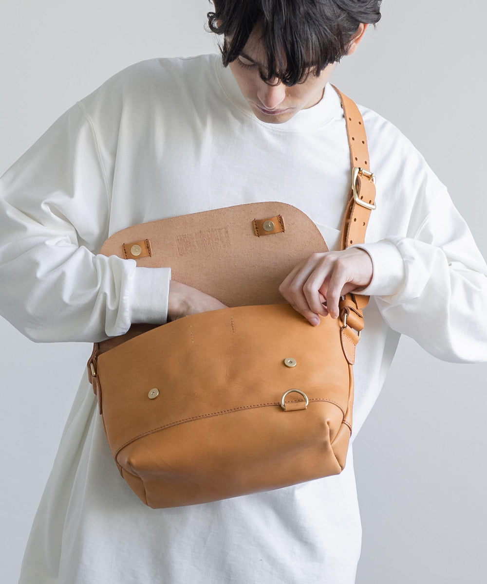 Butler Verner Sails バトラーバーナーセイルズ 日本製 国産本ヌメ革ショルダーバッグ JA-0918-3 1900