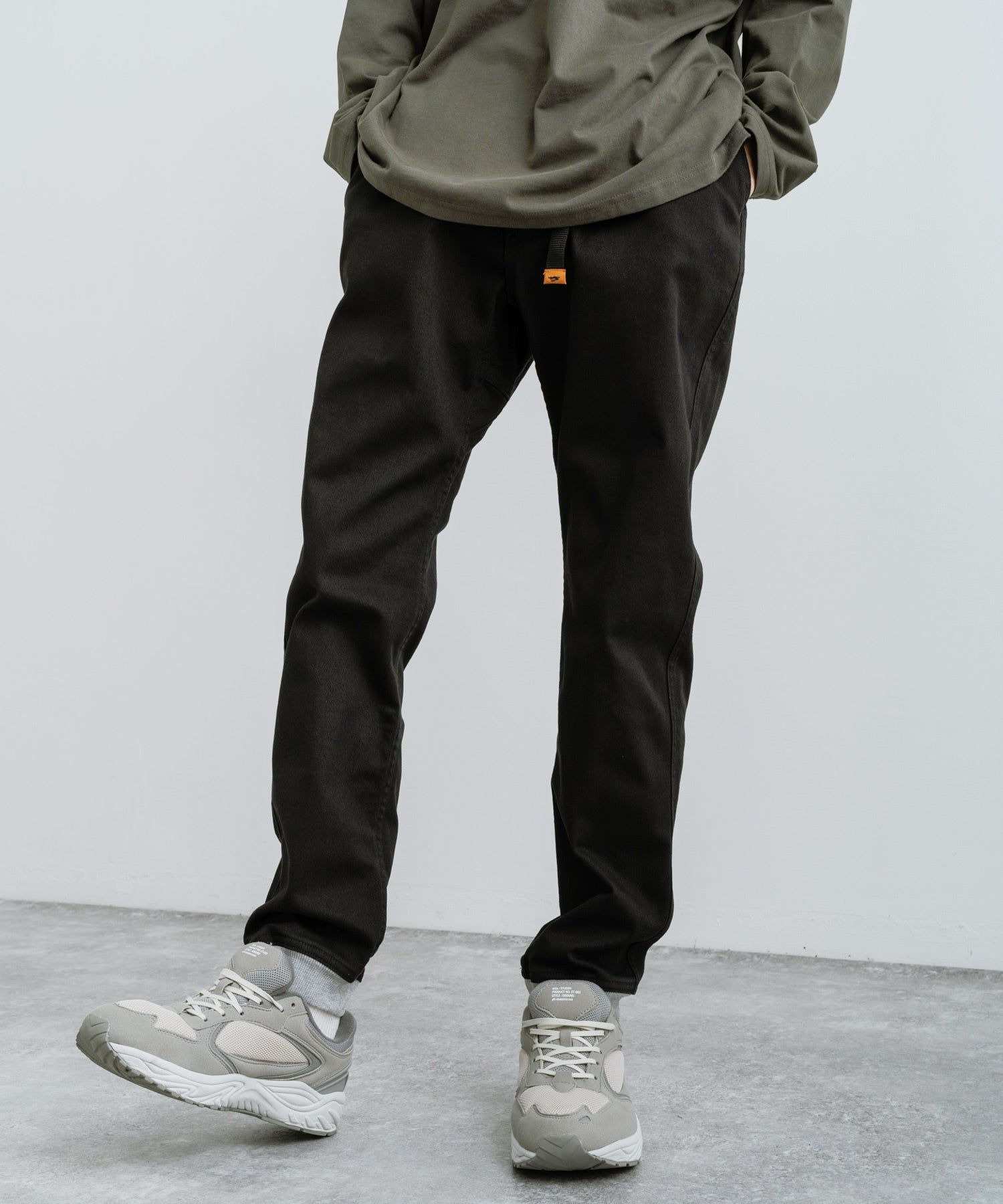 Black1.jpg