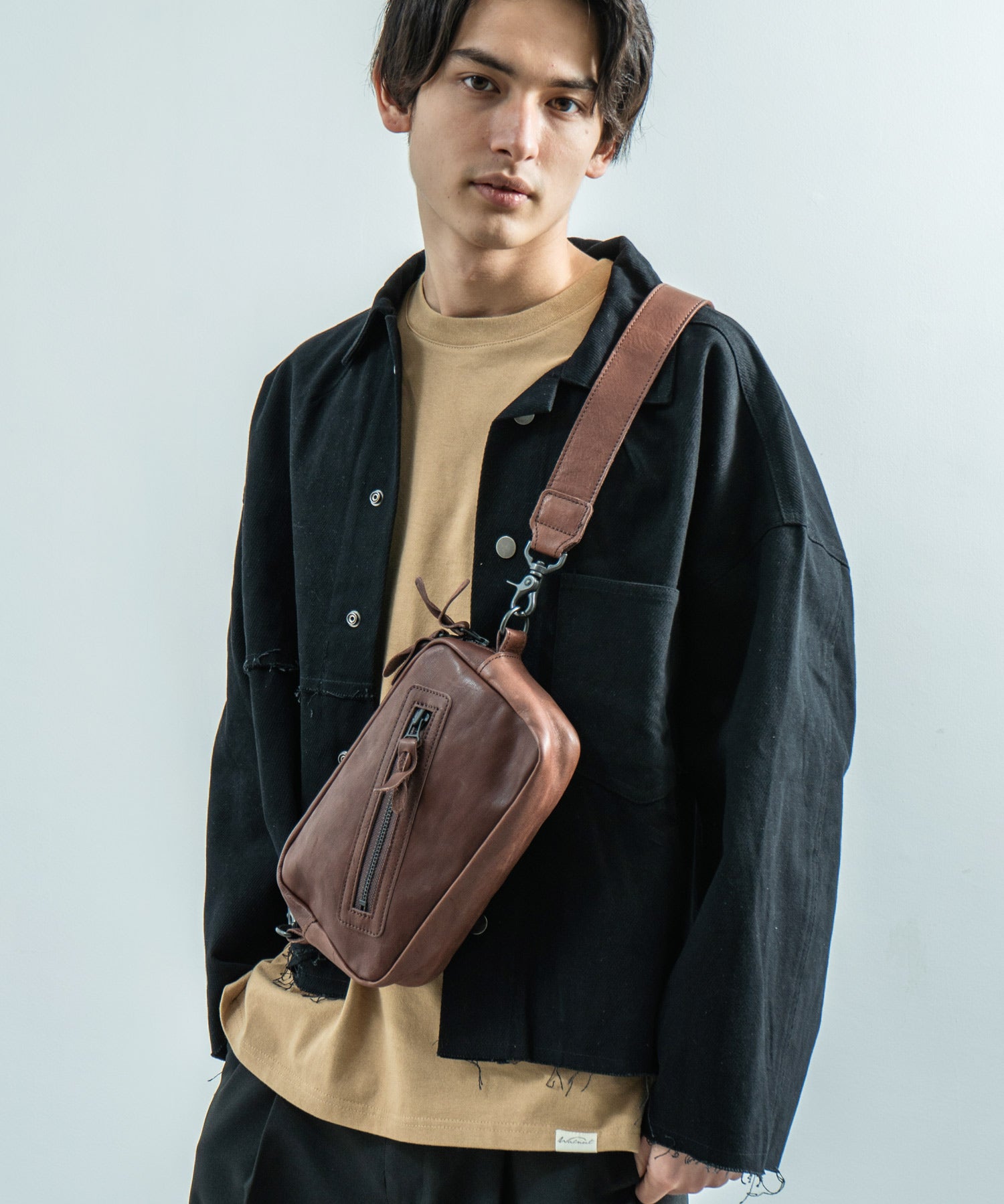 Butler Verner Sails バトラーバーナーセイルズ 日本製 国産 馬革スクエアジップショルダー JA-2427 9453