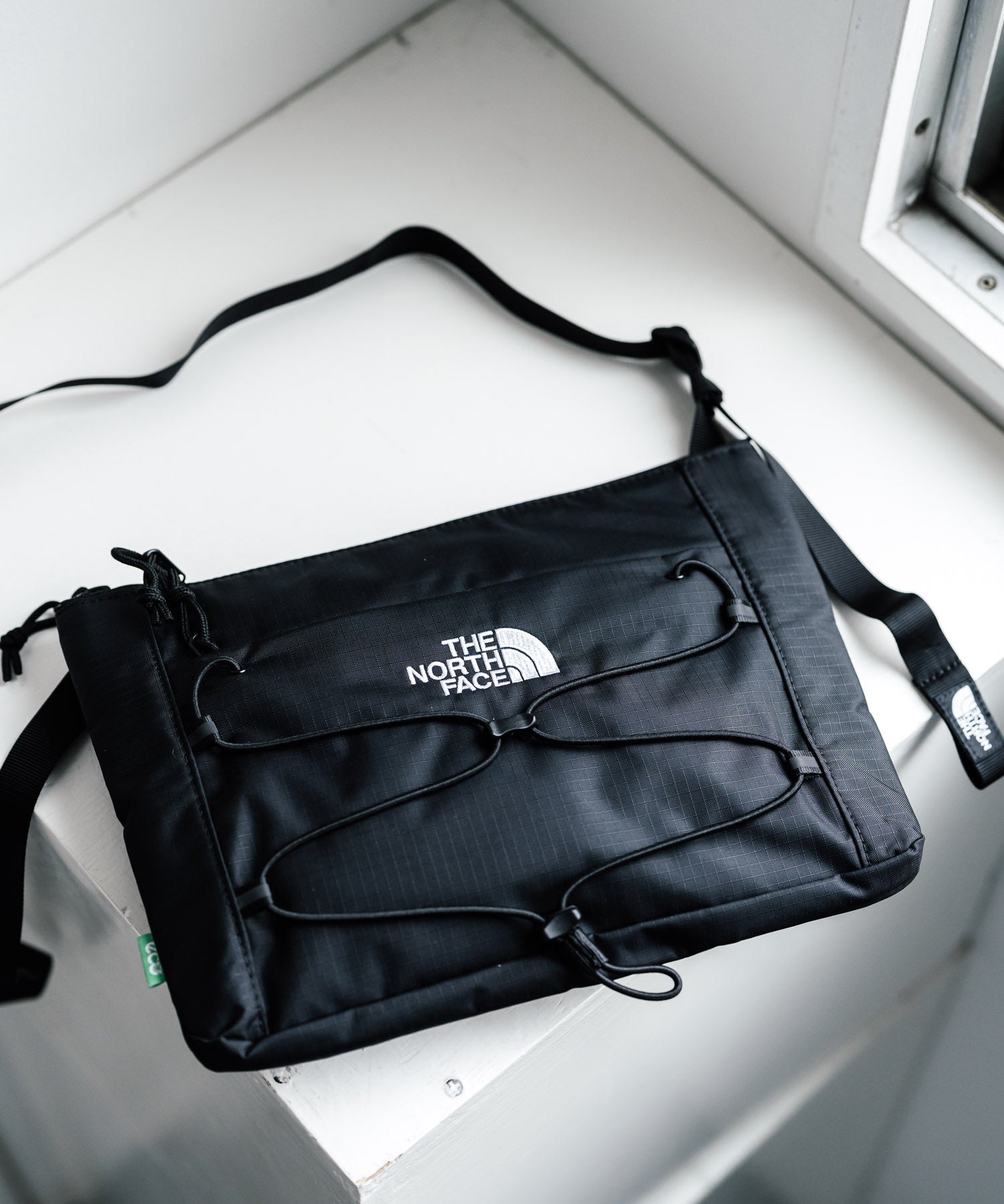THE NORTH FACE ザ・ノースフェイス BOREALIS SLIM CROSS BAG ワンポイントロゴサコッシュ/ショルダーバッグ 15884