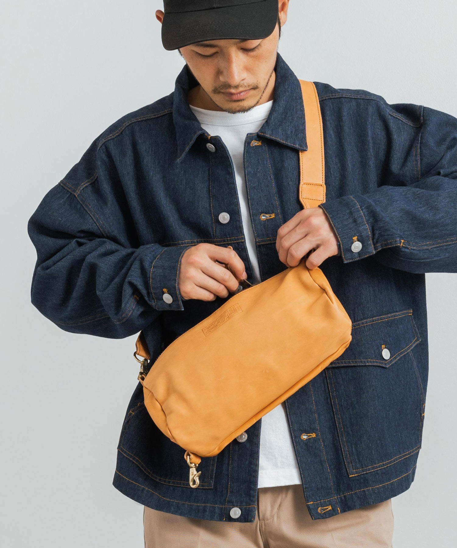 Butler Verner Sails バトラーバーナーセイルズ 日本製 国産馬革ロールショルダー JA-1059 6033