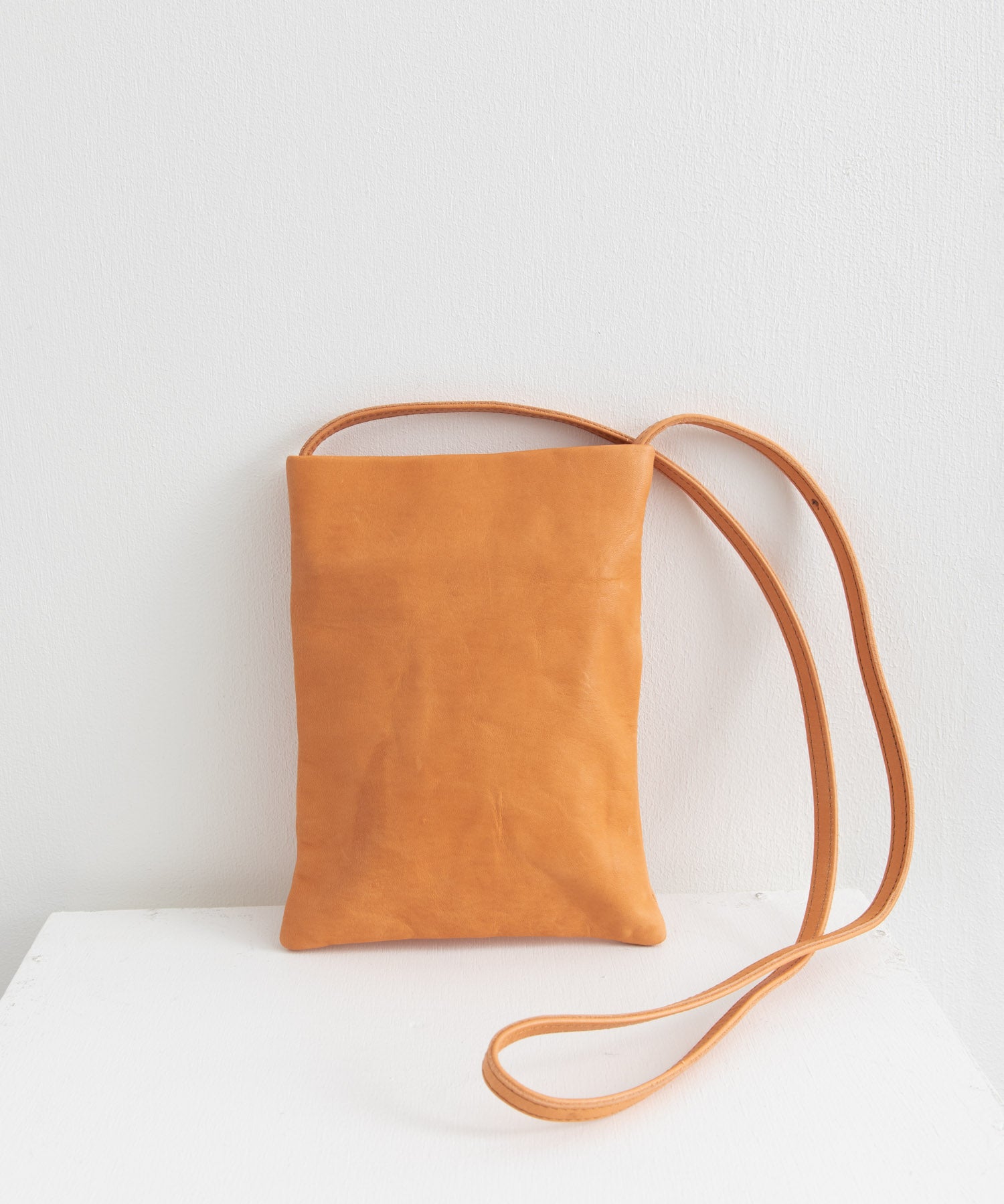 Butler Verner Sails バトラーバーナーセイルズ 日本製 国産 隠しマグネット馬革シンプルショルダー JA-2522 9968