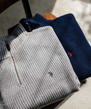 U.S. POLO ASSN. ユーエスポロアッスン 別注コラボ オーバーサイズワンポイントロゴ刺繍畦編みハーフジップ長袖ニットセーター 14769