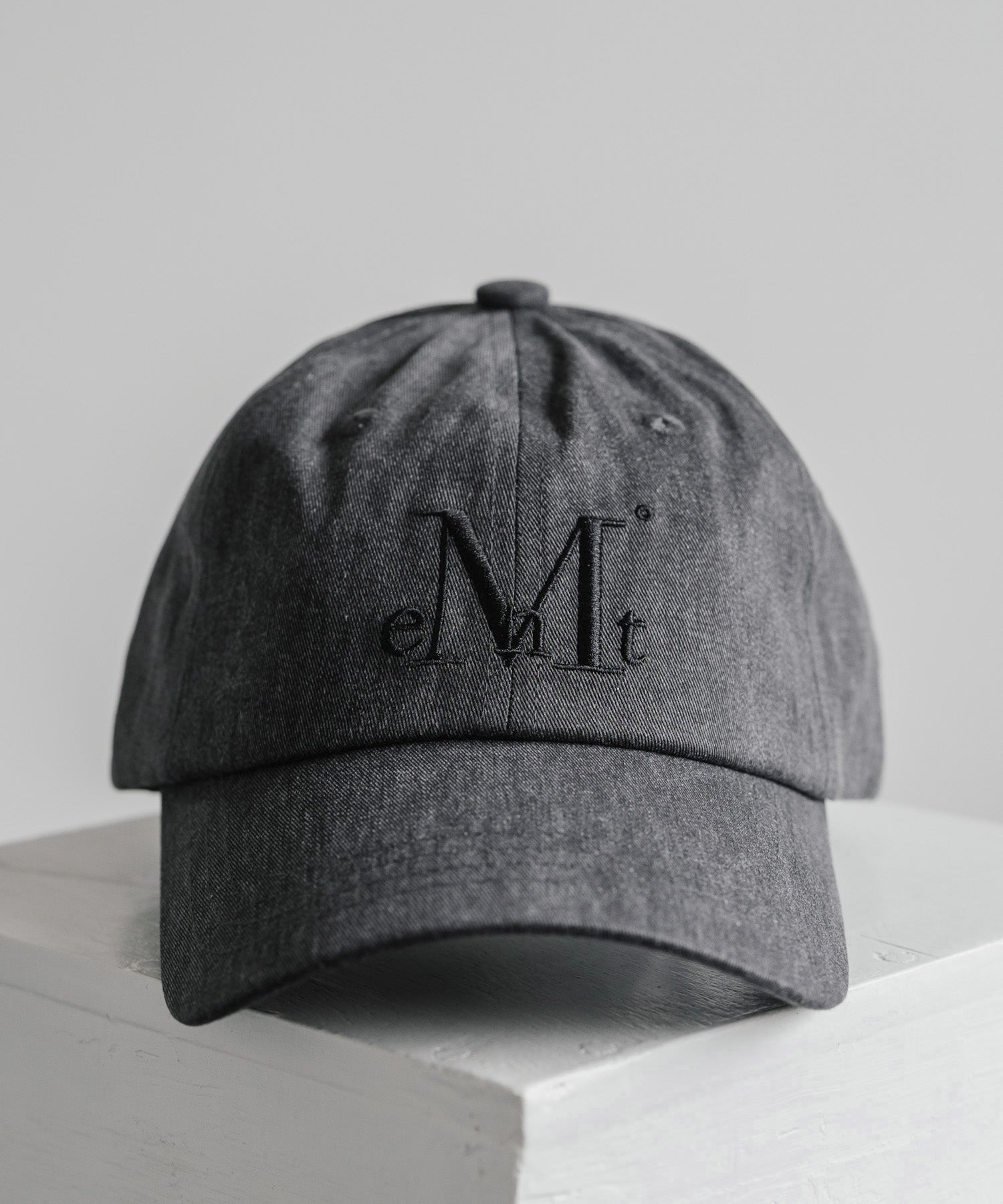MUCENT SIGNATURE BALL CAP ロゴ刺繍ベースボールキャップ 15901