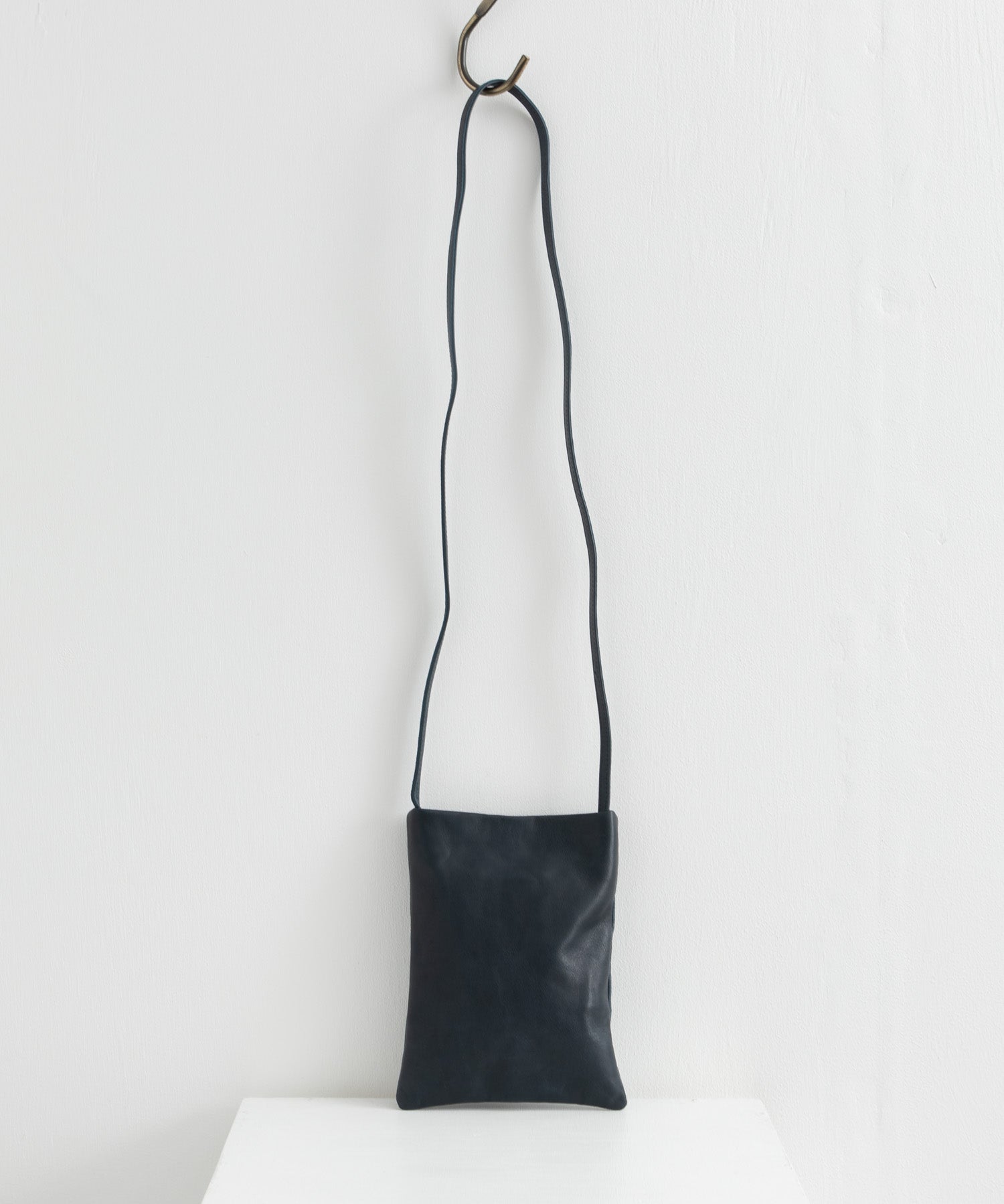 Butler Verner Sails バトラーバーナーセイルズ 日本製 国産 隠しマグネット馬革シンプルショルダー JA-2522 9968