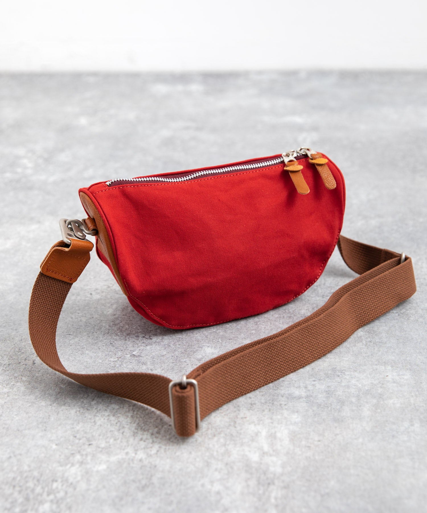 Butler Verner Sails バトラーバーナーセイルズ 日本製 国産 牛革パラフィン加工ミニショルダーバッグ JA-0637-2 2064