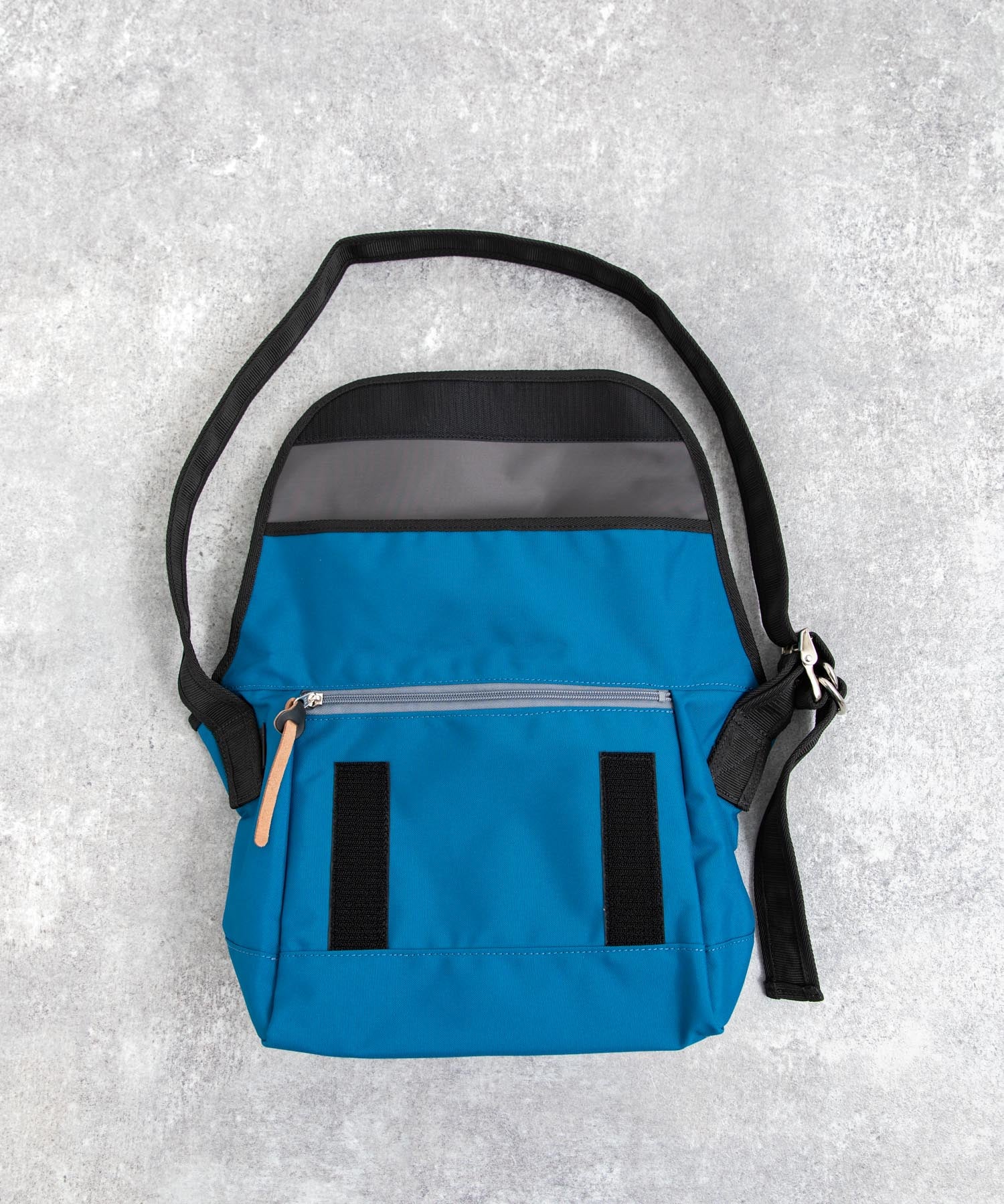 Butler Verner Sails バトラーバーナーセイルズ 日本製 国産 コーデュラウォータープルーフメッセンジャー JA-1605-2 8780