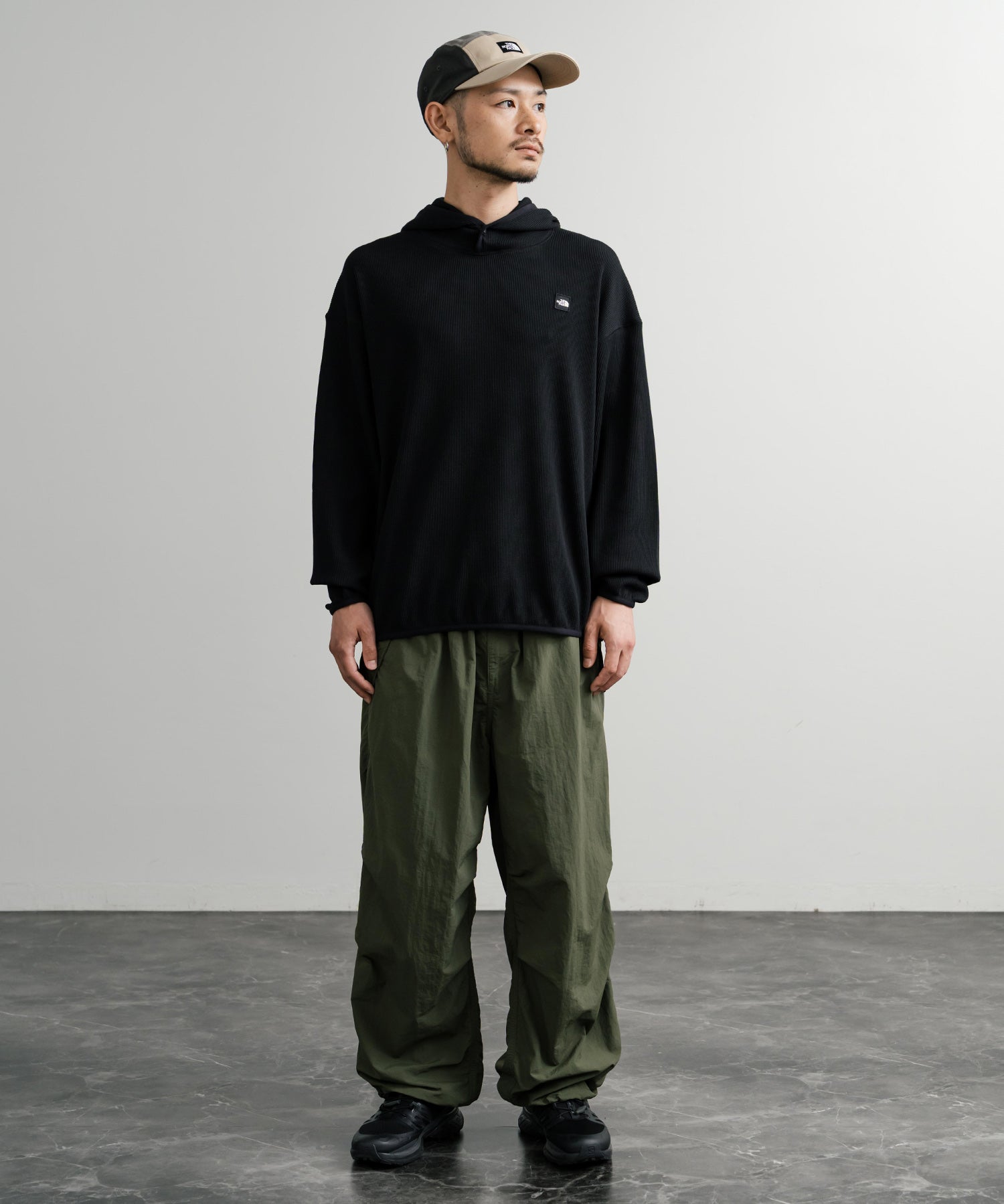 日本未展開モデル THE NORTH FACE ザ・ノースフェイス WHITE LABEL ホワイトレーベル WAFFLE HOOD PULLOVER オーバーサイズワッフルミニボックスロゴ刺繍パーカー 15065
