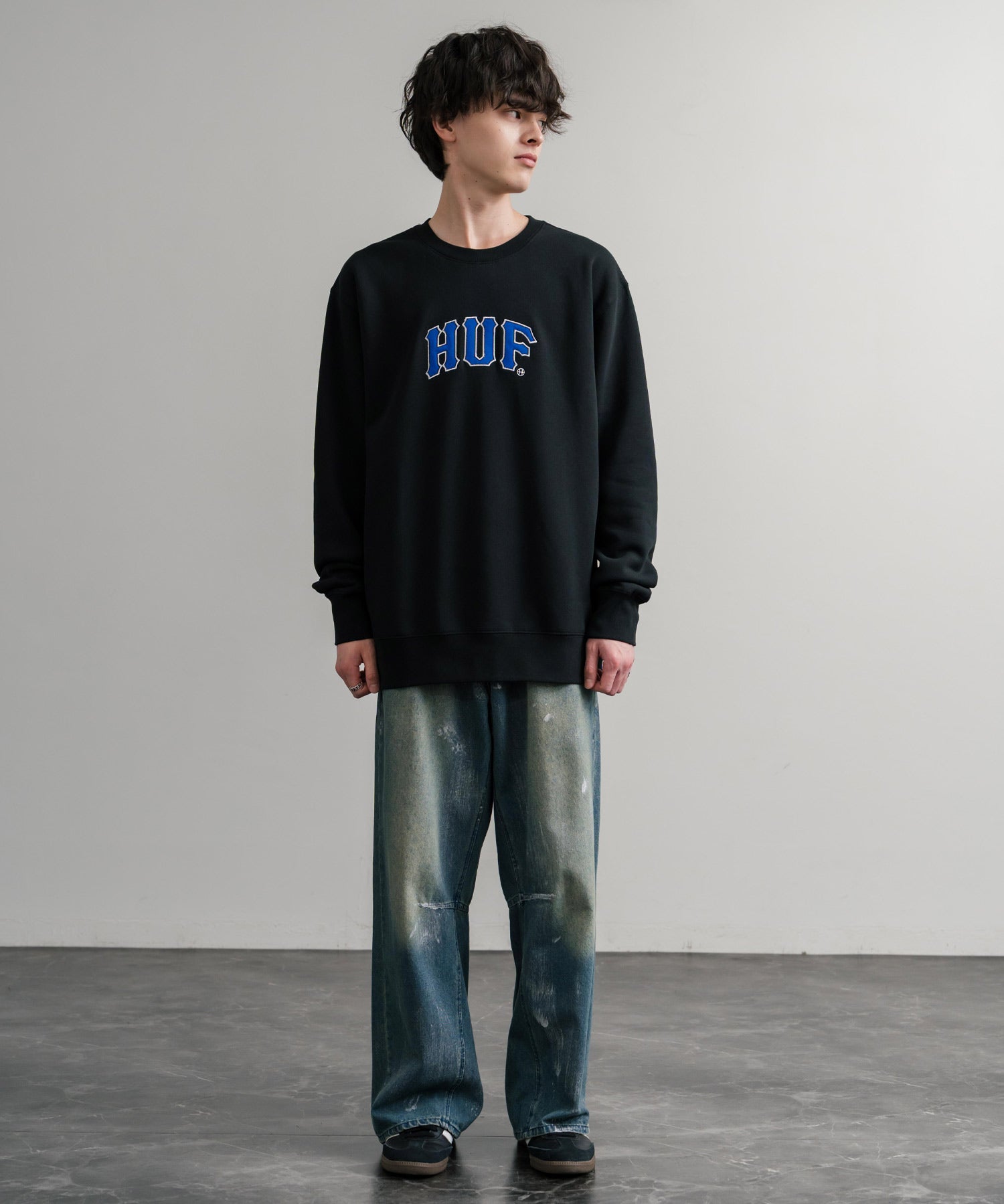 HUF ハフ ARCH APPLIQUE CREWNECK オーバーサイズ裏起毛アーチロゴアップリケ刺繍スウェットトレーナー 15059