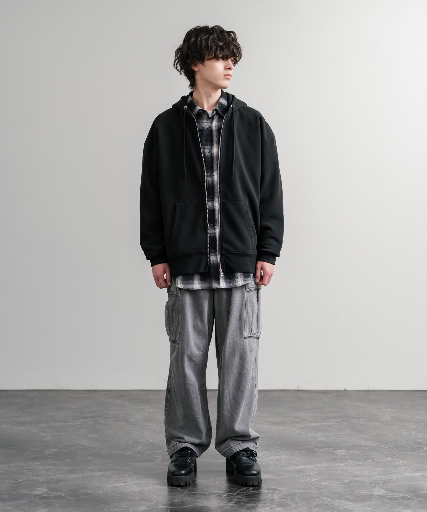 オーバーサイズ裏起毛フルジップ綿タッチパーカー 14987