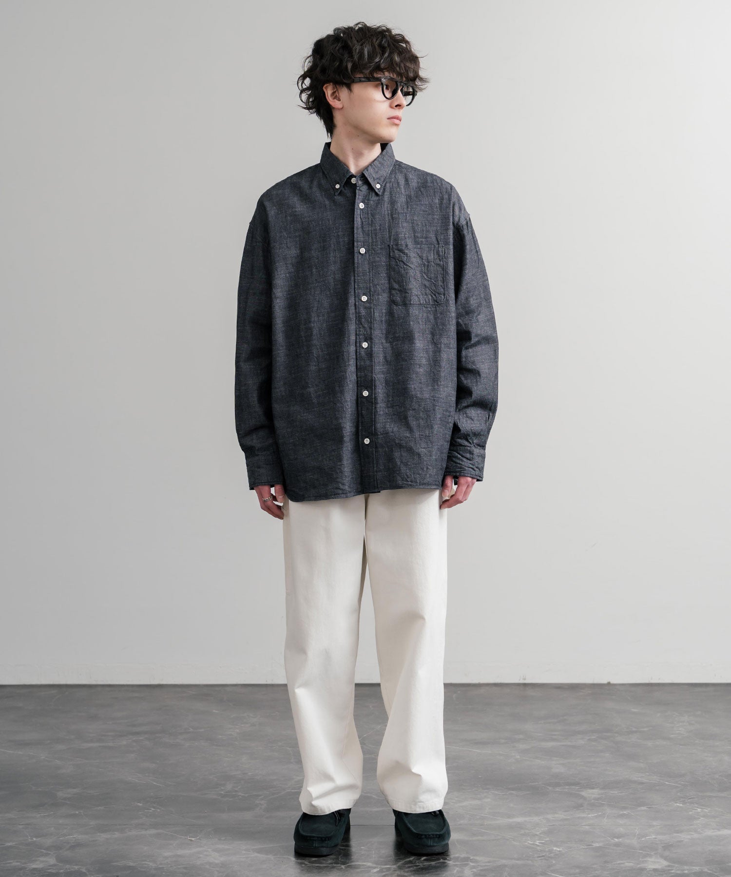 Upscape Audience アップスケープオーディエンス 日本製 国産 「備中備後」6オンスセルヴィッチ 白耳デニム釦ダウンボクシーAライン長袖シャツ AUD6703 15608